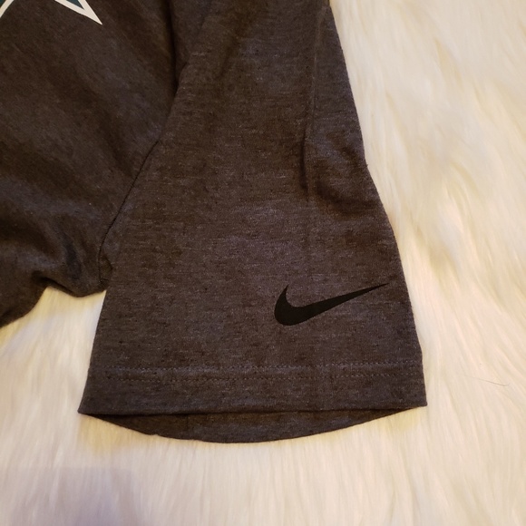 NWT Nike Eagles t-shirt - Picture 6 of 6